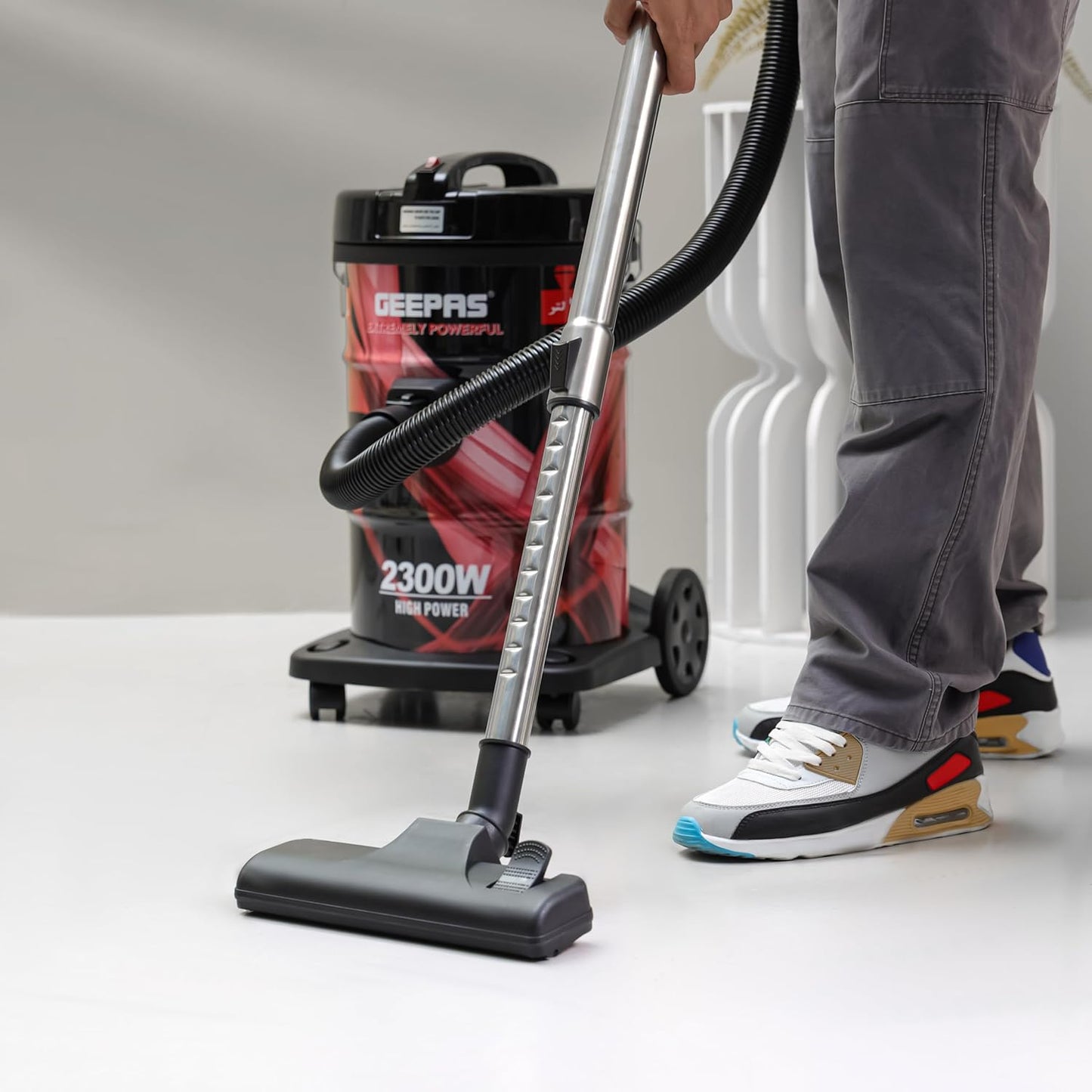 Geepas GVC2598 2300W 25L Drum Vacuum Cleaner with Blower, Dust Full Indicator, and Parking Position